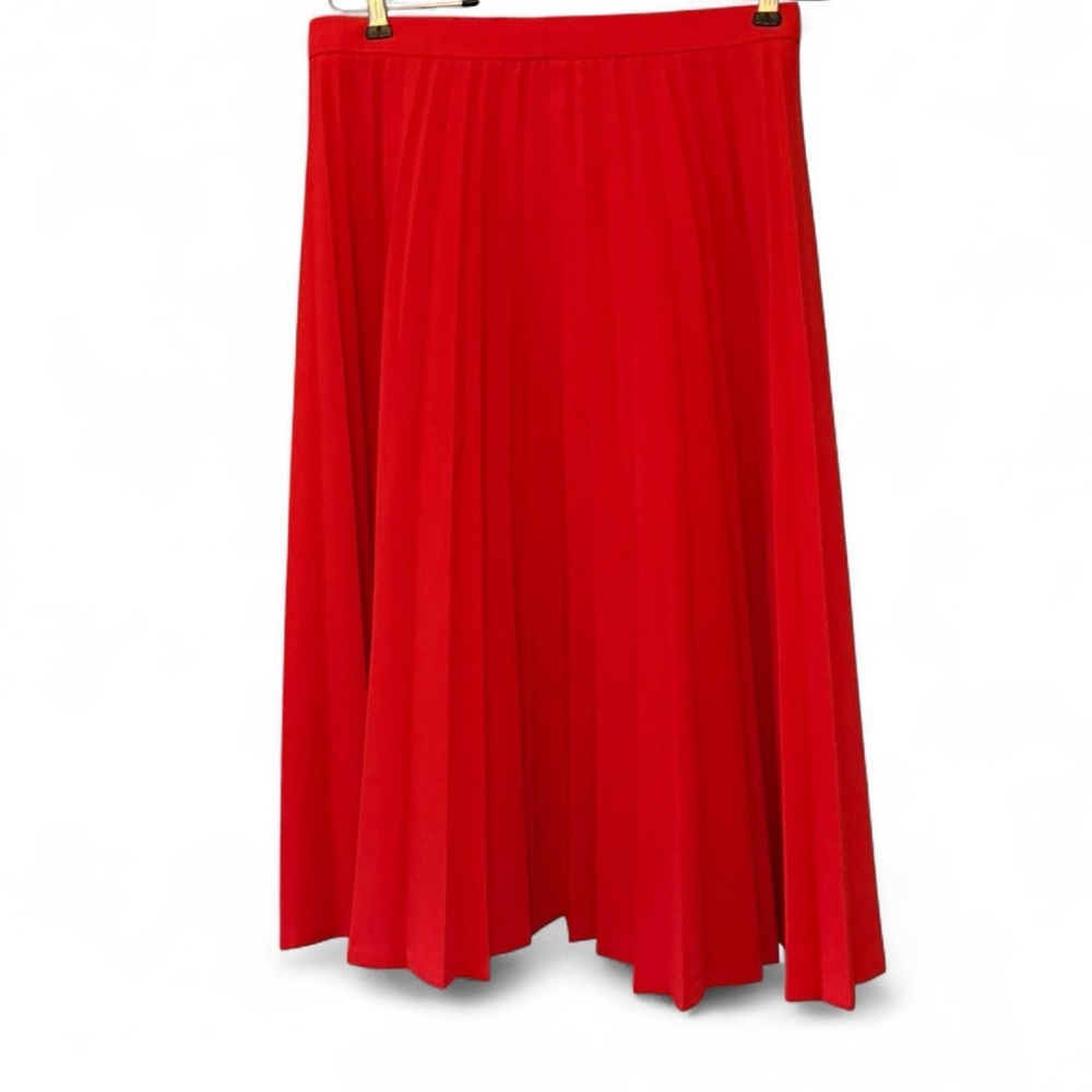 Vintage red pleated skirt